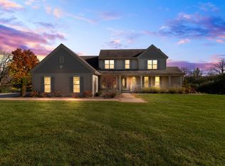 8533 W Highland Rd, Mequon, WI 53097
