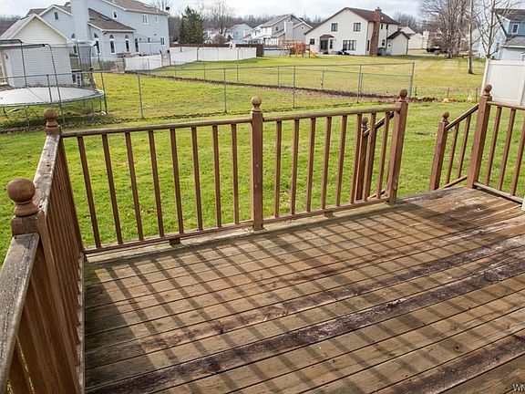 5th image of 2216 Katherine Dr