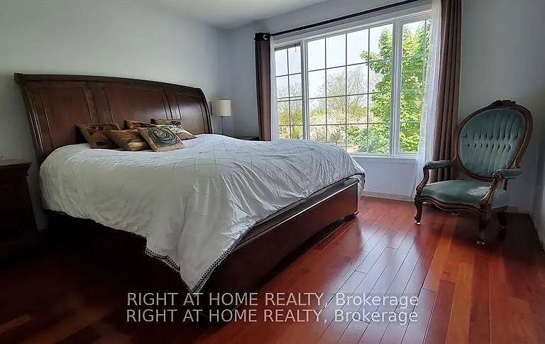 142 Windhurst Dr — Photo 21