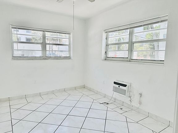 2nd image of 1604 Bay Rd APT 1