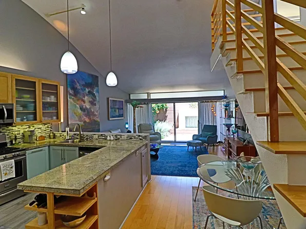 4208 Bay Ct NE, Albuquerque, NM 87111