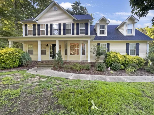 23 Cameron Dr, Raleigh, NC 27603