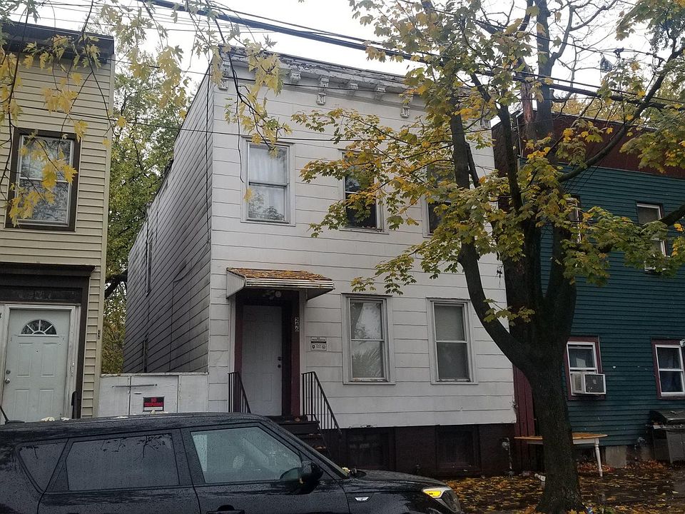 2nd image of 246 2nd St