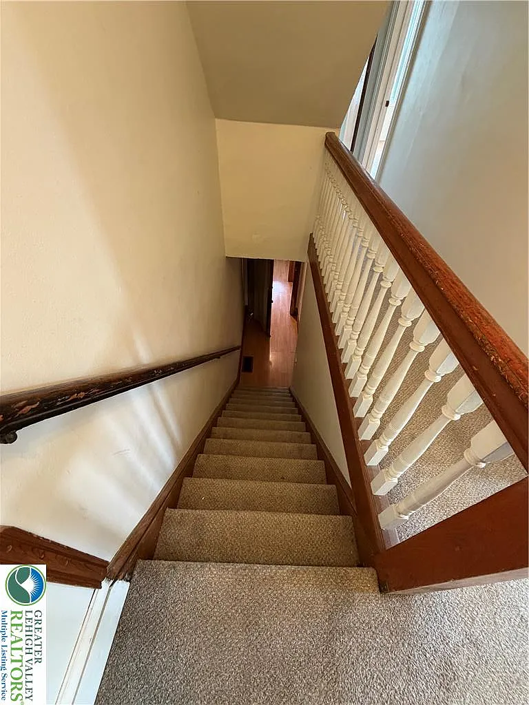 2 bed, 1.0 bath, 1200 sqft, $1,500 — Photo 3