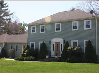 31 Country Club Rd, North Reading, MA 01864