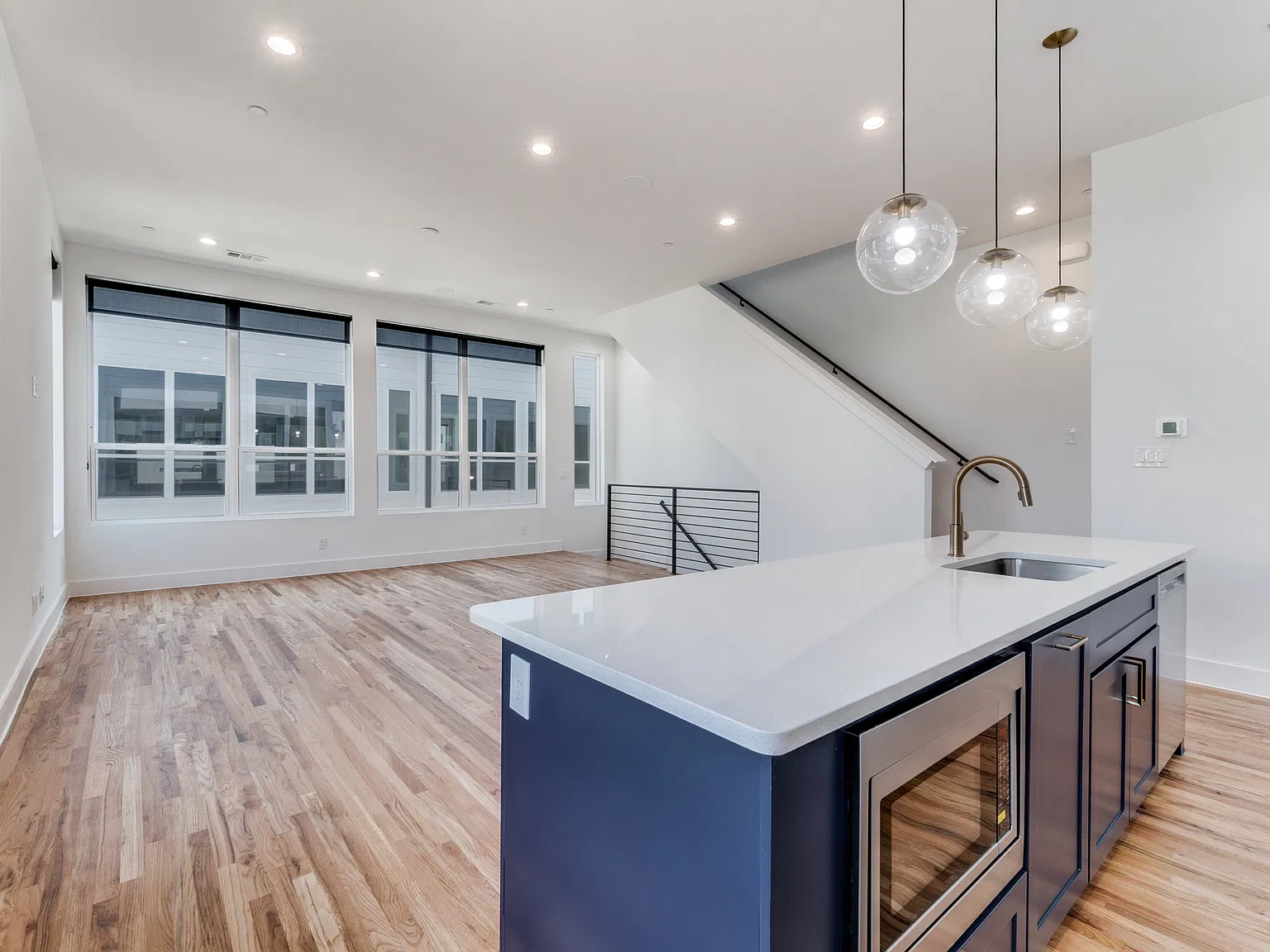 4718 Bryan St — Photo 4