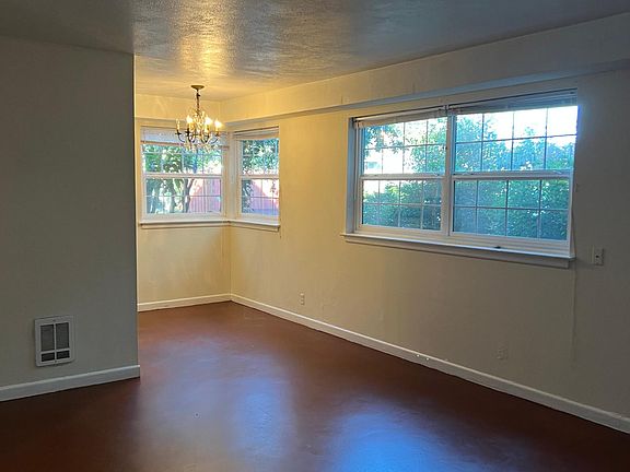 2nd image of 2700 E Yesler Way #8