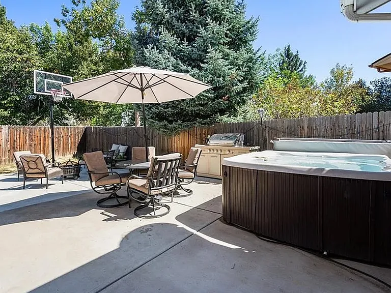6969 Roaring Springs Ave — Photo 4
