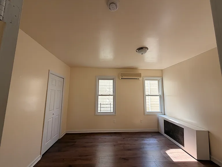 310 S 7th Ave — Photo 19