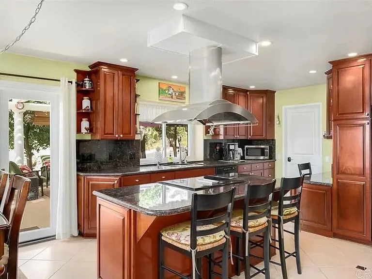 2039 Lemon Ave — Photo 20