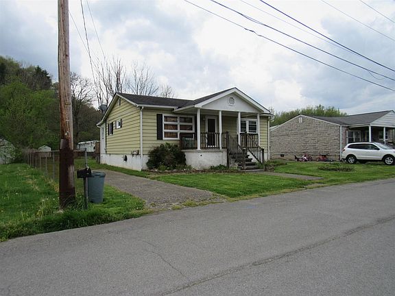 4th image of 108 Willow Ave
