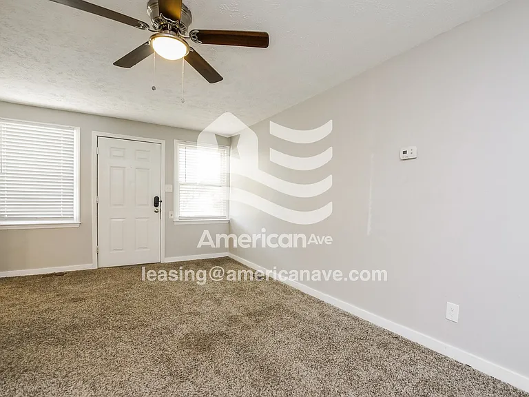 26206_002_wm_-_living_room_13046469.jpg