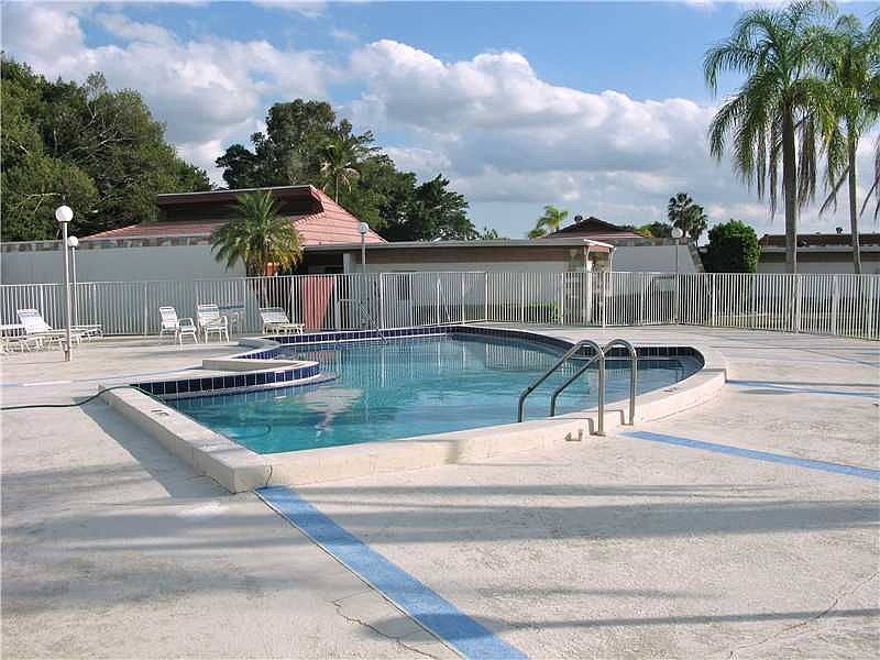 1st image of 16510 Country Club Cres