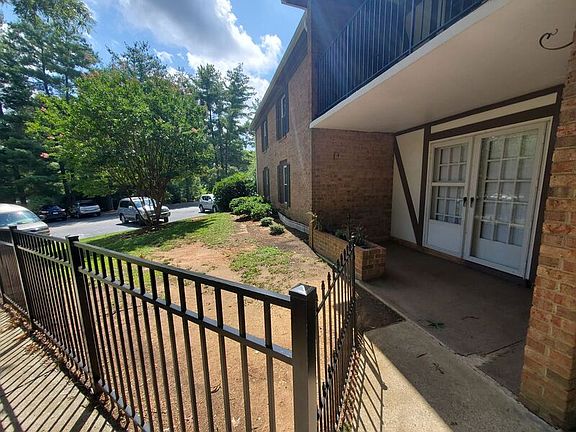 4th image of 4610 Lawndale Dr Unit A