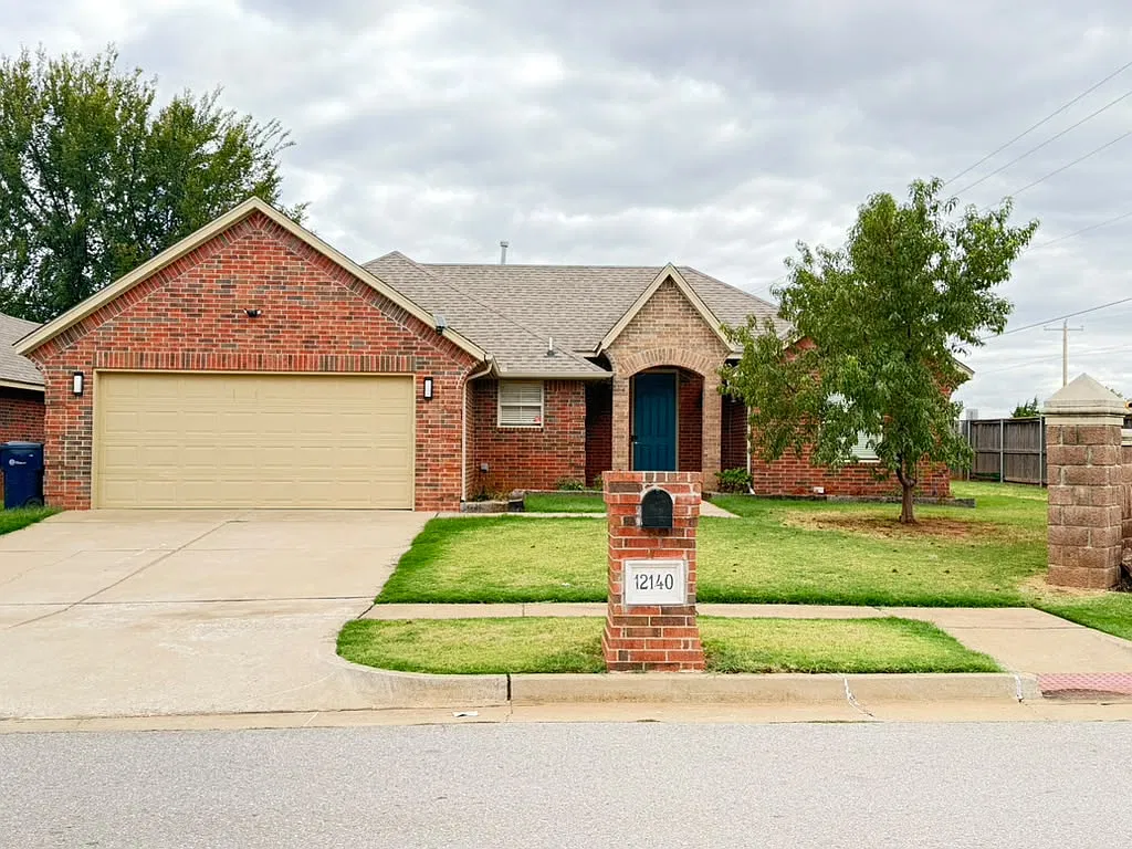 4 bed, 1634 sqft, $1,995 — Photo 1