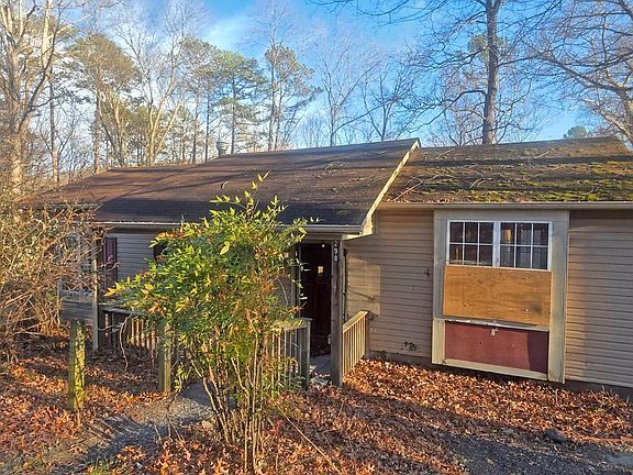 2nd image of 298 Honey Farm Ln