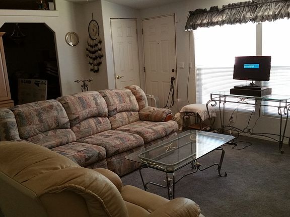 4th image of 21121 W Dale Ln