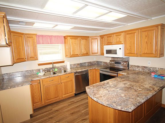 4th image of 2877 C 1/2 Rd