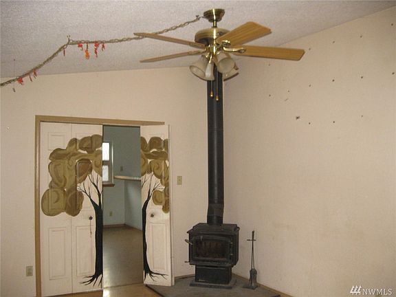 5th image of 11016 125th St Ct S