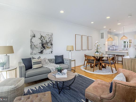 4th image of 4548 Longfellow St