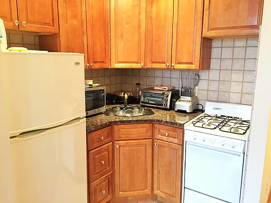 Rented by Joe Gotham LTD | media 3