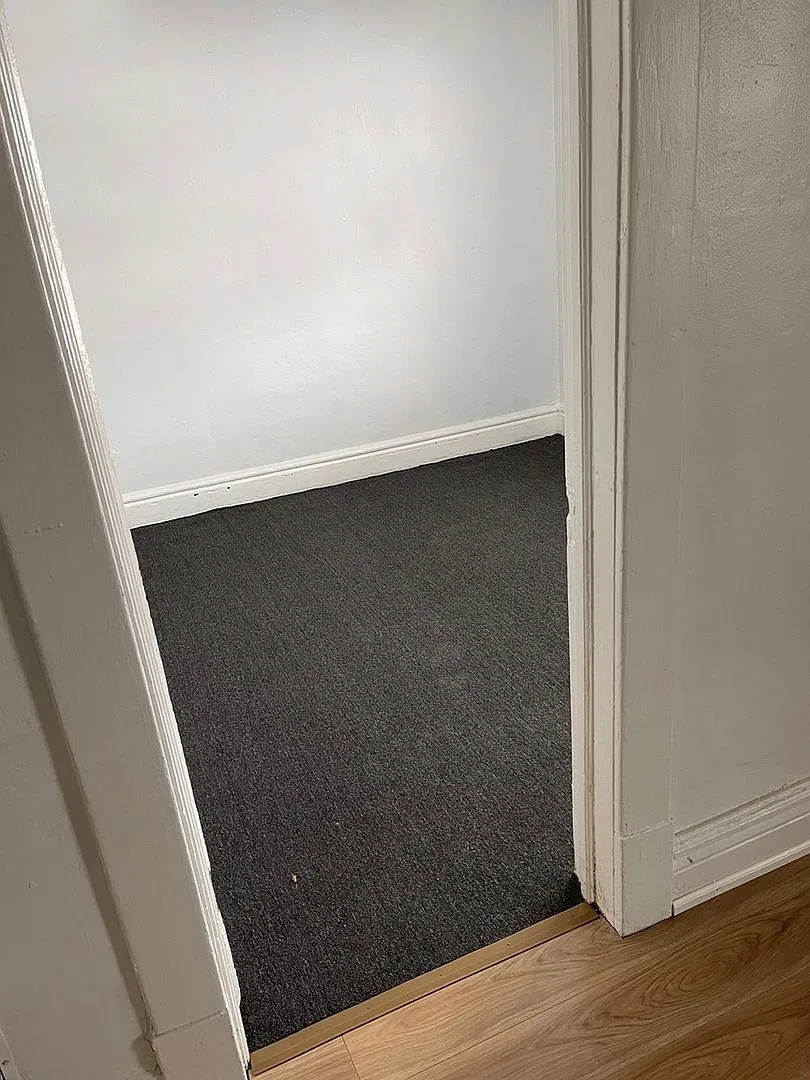 Charming 2 BD 1 Bath (1st floor) — Photo 2
