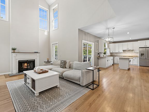 4th image of 3763 Erin Ct