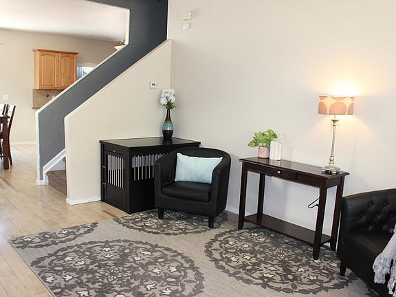 3rd image of 3925 Blackwood Ln
