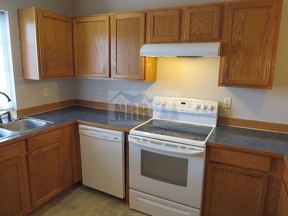 5th image of 1112 200th Street Ct E