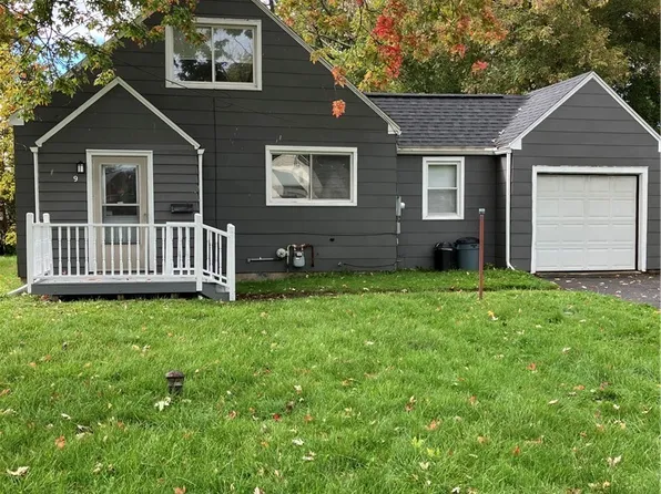 9 Parkwood Dr, East Syracuse, NY 13057