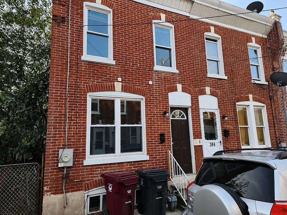 302 Porter St