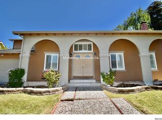 819 McKillop Ct, Petaluma, CA 94954