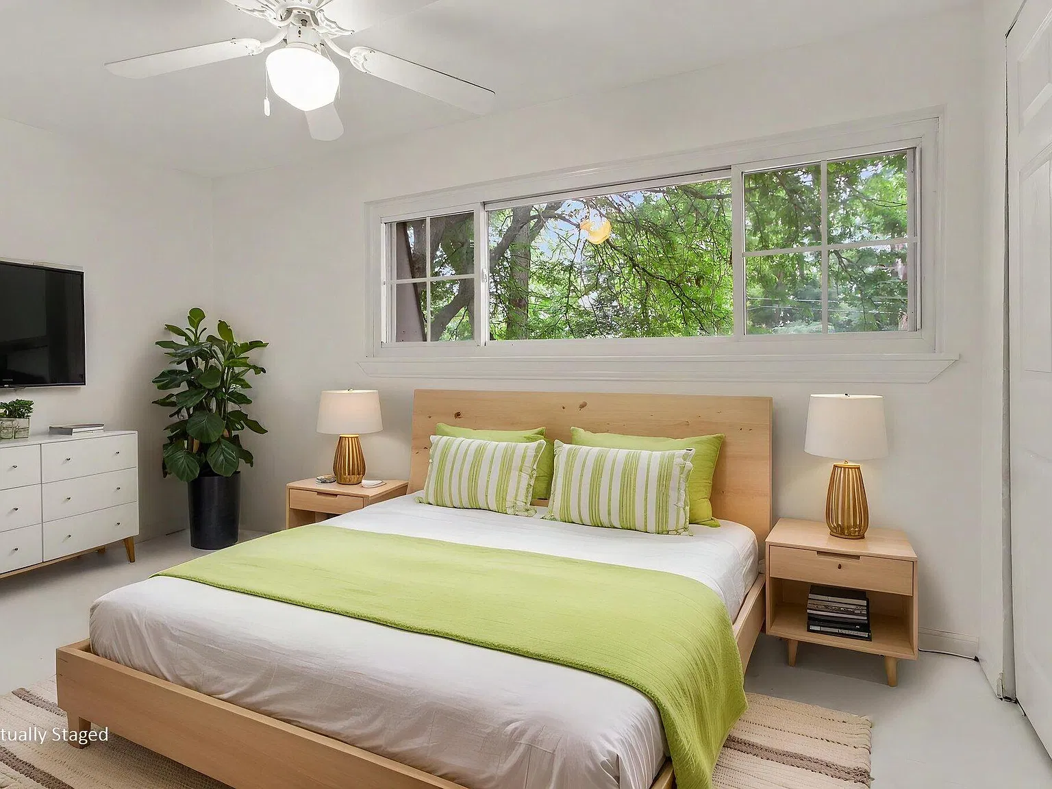 2 bed, 1.0 bath, 800 sqft, $1,800 — Photo 1