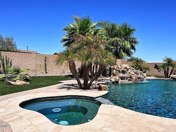2nd image of 18182 W LAS PALMARITAS Drive
