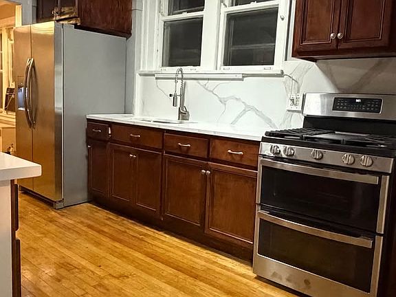 3rd image of 8833 S Dante Ave APT 3