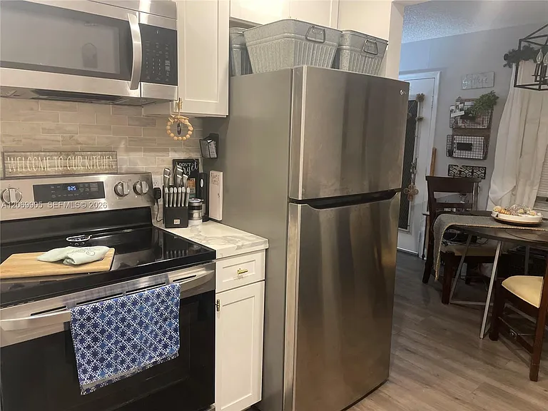 1401 SW 134th Way #305C — Photo 5
