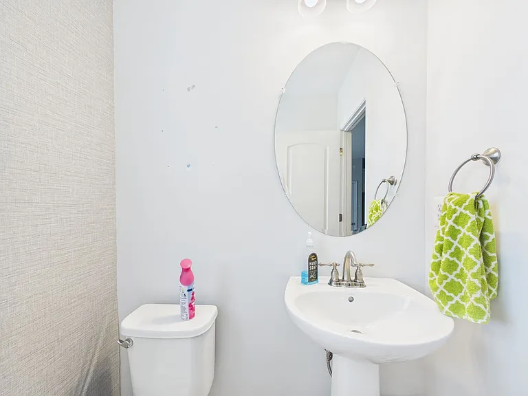 1405 Kerr Dr — Photo 16