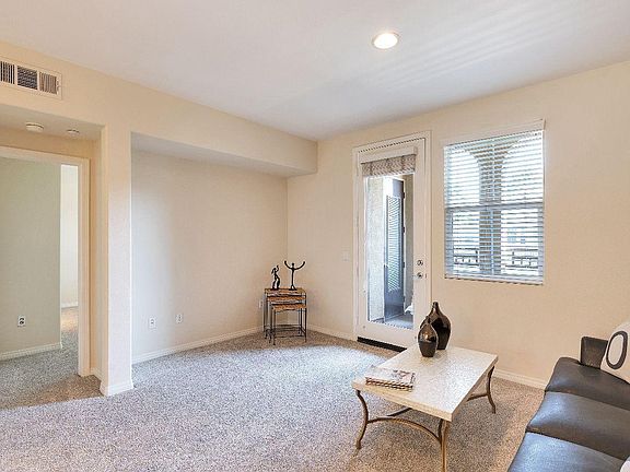 4th image of 243 Riverdale Ct APT 429