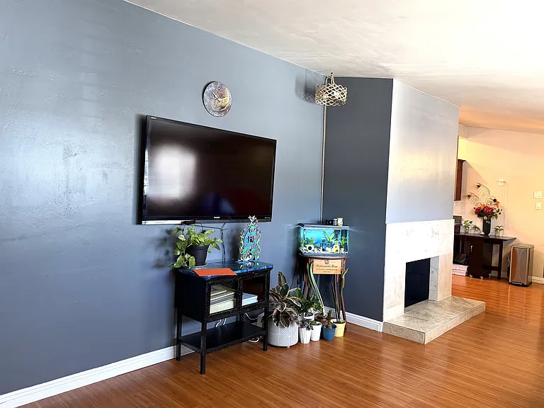12923 Slack St — Photo 4