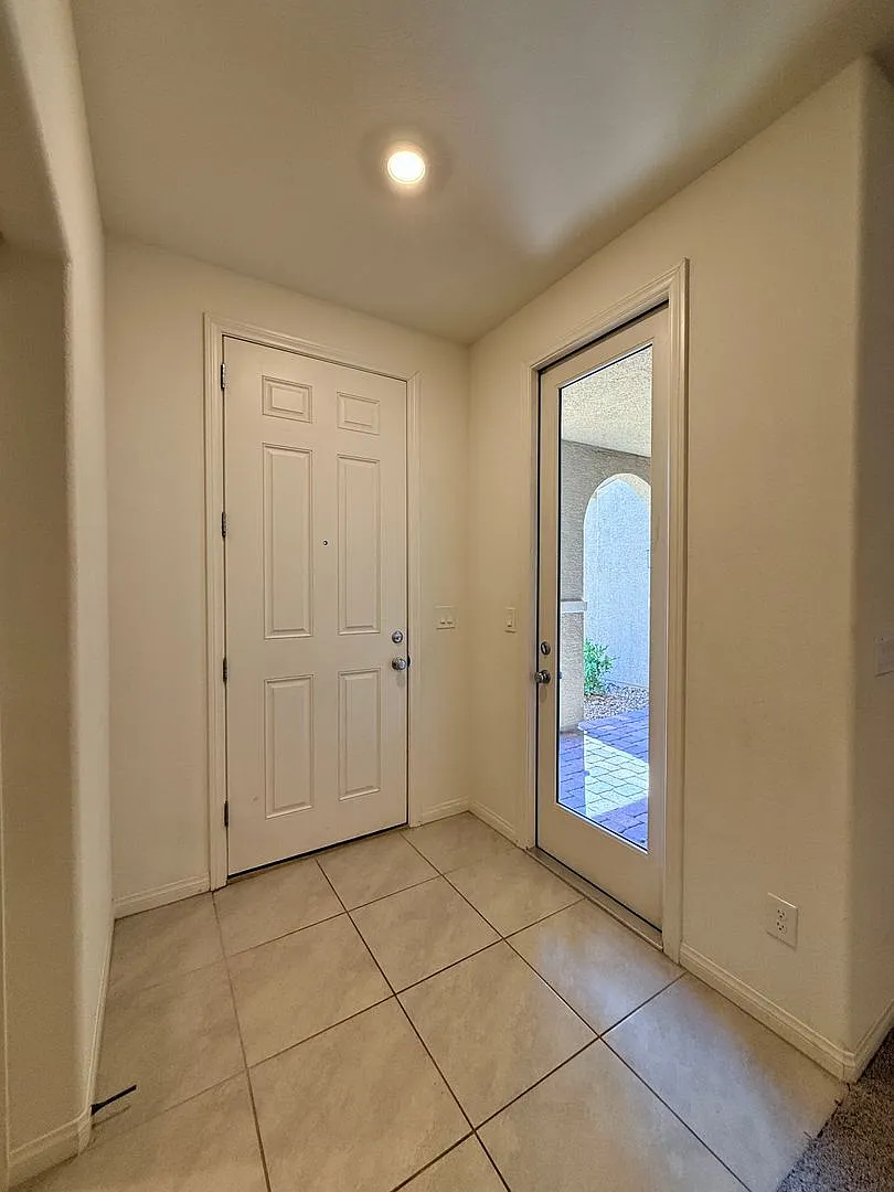 Building Photo - 3432 Covilha Ln