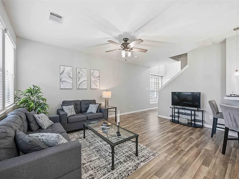 71 Summerhaze Cir — Photo 6