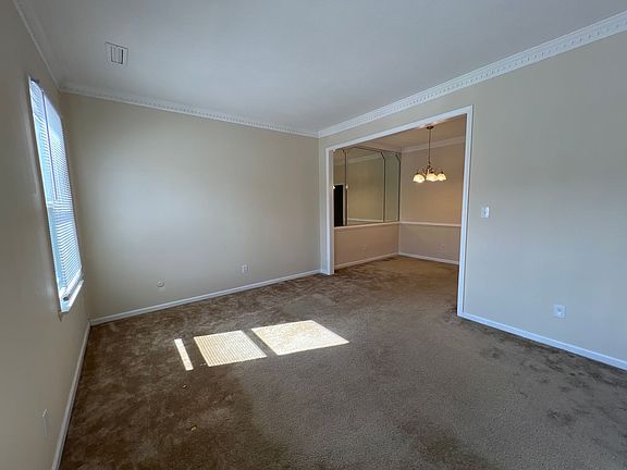 3rd image of 4058 Thomas Jefferson Dr
