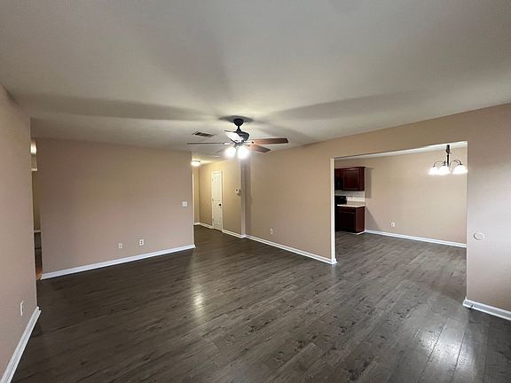 4th image of 227 Quiet Ln
