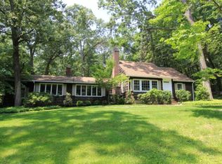 37 Woodland Rd, Pound Ridge, NY 10576