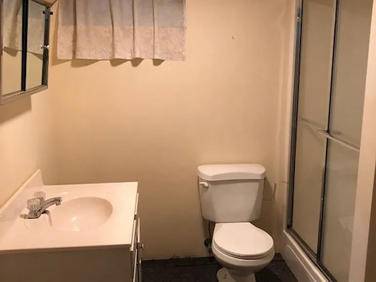 11 Friendship Ct — Photo 12