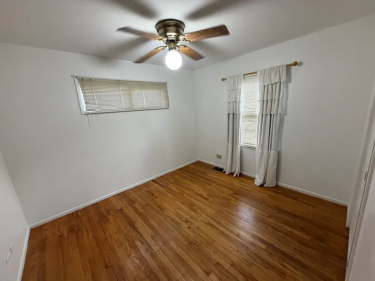 1126 S President St — Photo 9