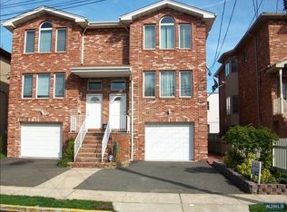 128 Oakwood Ave #C0128, Cliffside Park, NJ 07010