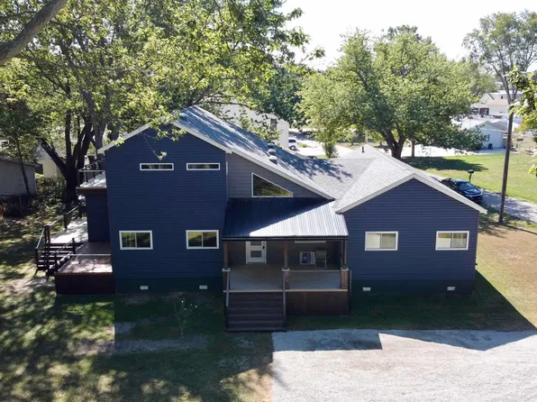 13562 Avalon Rd, Monroe, MI 48161