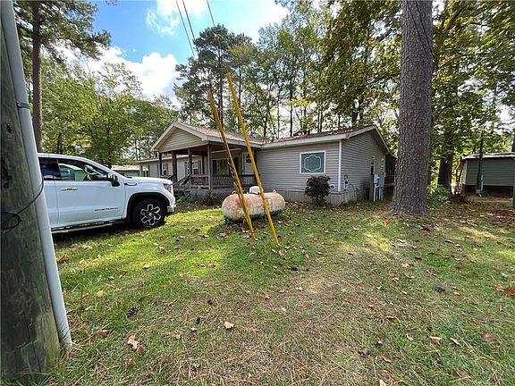 4th image of 559 Pine Thicket Rd