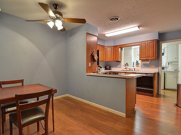 5th image of 30233 Ednil Dr